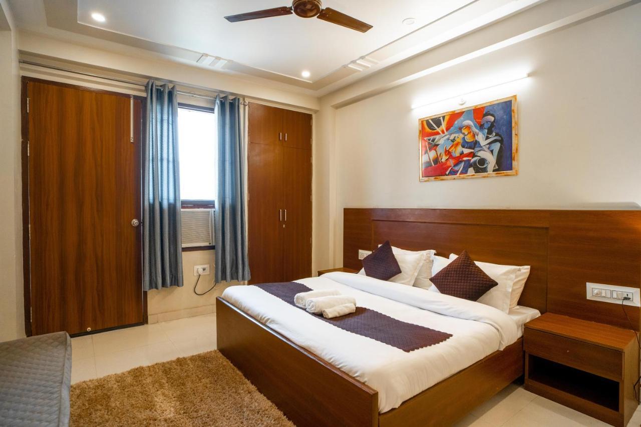 The Lodgers 2 Bhk Serviced Apartment Infront Of Artemis Hospital 구르가온 외부 사진