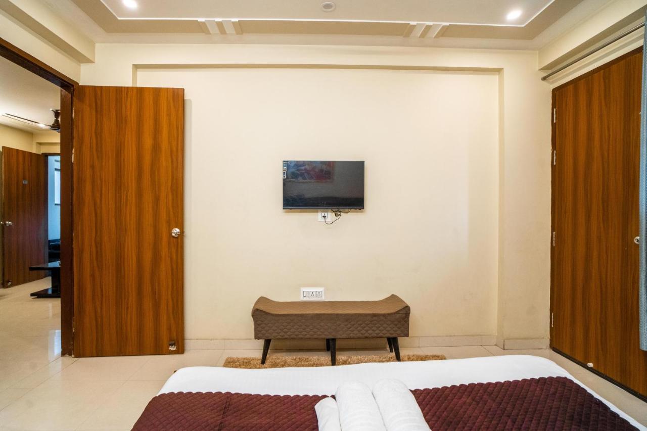 The Lodgers 2 Bhk Serviced Apartment Infront Of Artemis Hospital 구르가온 외부 사진